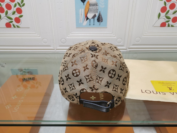 ブランド帽子側面デザイン